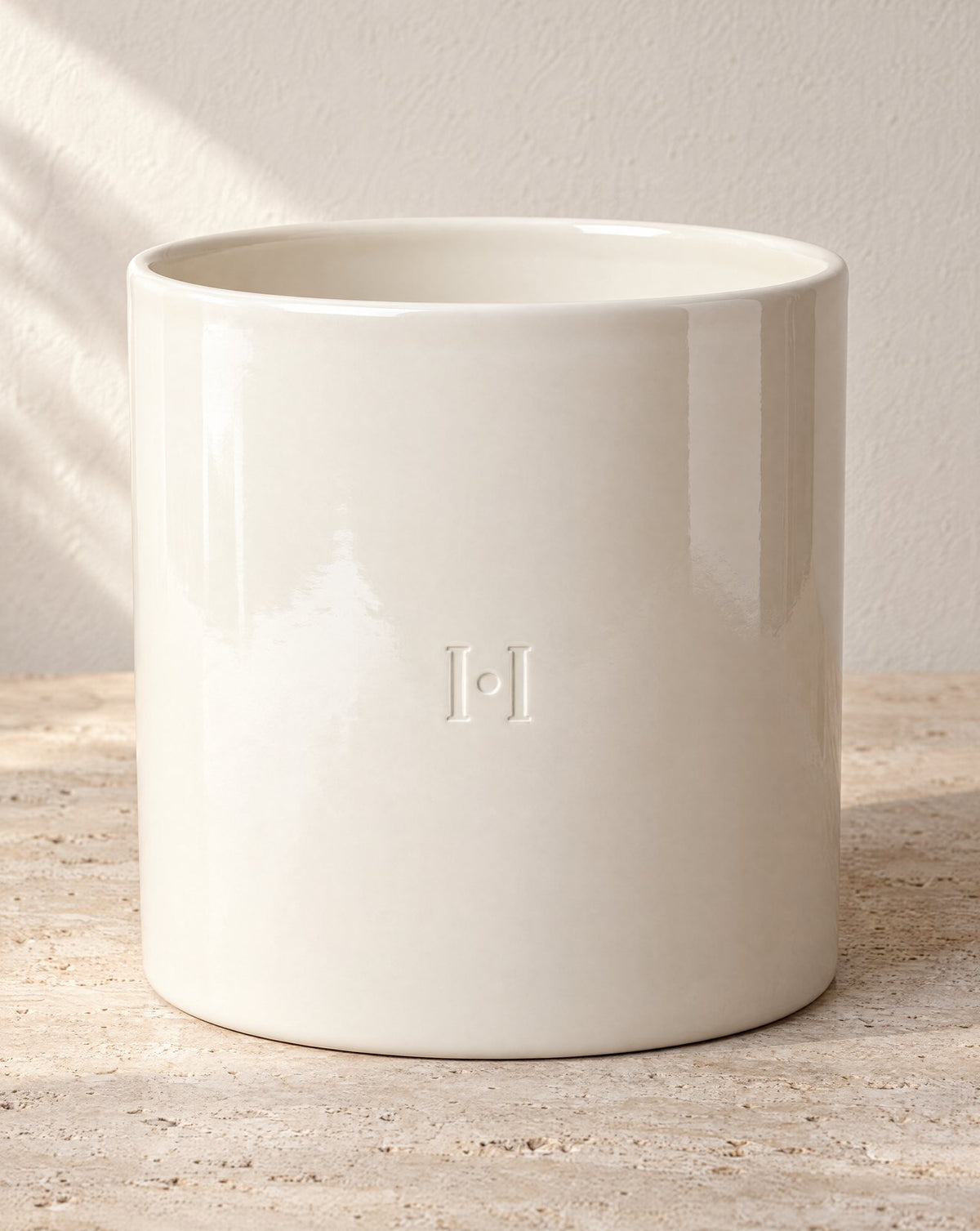HOPER ivory planter in situ, lifestyle HOPER #Size_⌀30cm